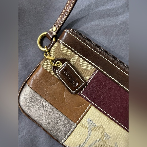 Coach patterned wristlet - Picture 2 of 4